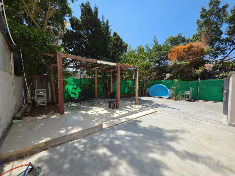 תמונה מיד2 – 2.5 חדרים • 4,800 ₪, אילת 13, רמת יוסף, בת ים (1)