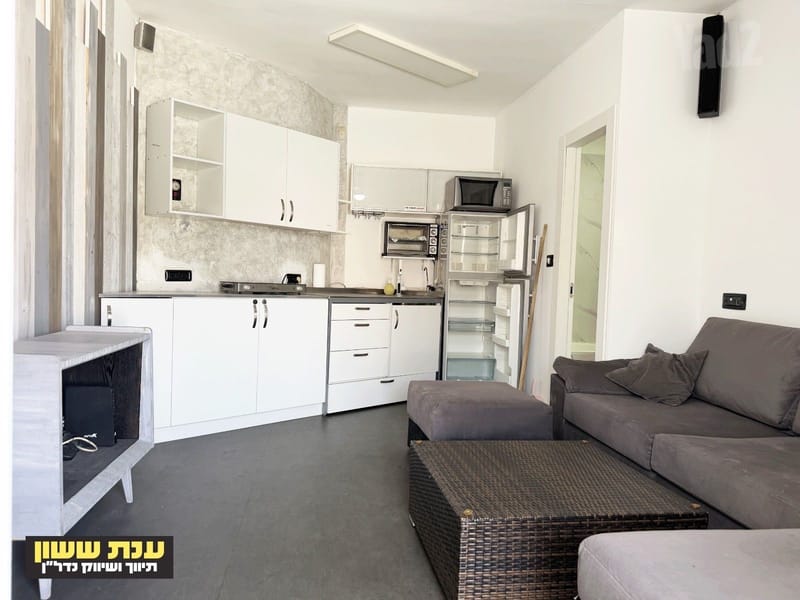 Фото с Yad2 – 2 Комнаты • 4,300 ₪, השרון, Неве-Илан — Цваи, Явне (1)