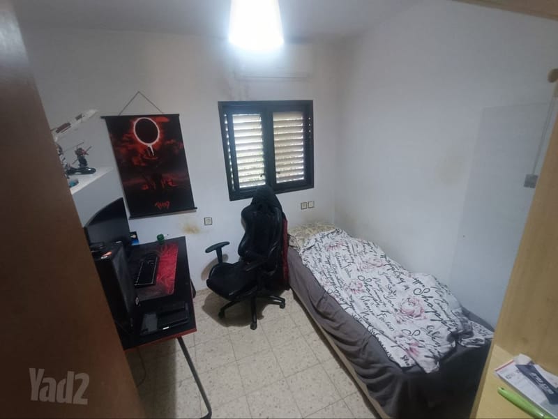 תמונה מיד2 – 7 חדרים • 1,850 ₪, מבצע קדש 24, השכונה הוותיקה, גבעת שמואל (1)