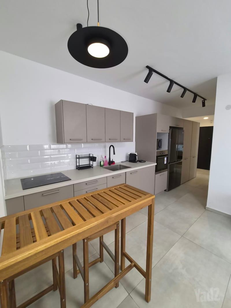 תמונה מיד2 – 2.5 חדרים • 8,400 ₪, מטלון, נווה שאנן, תל אביב (1)