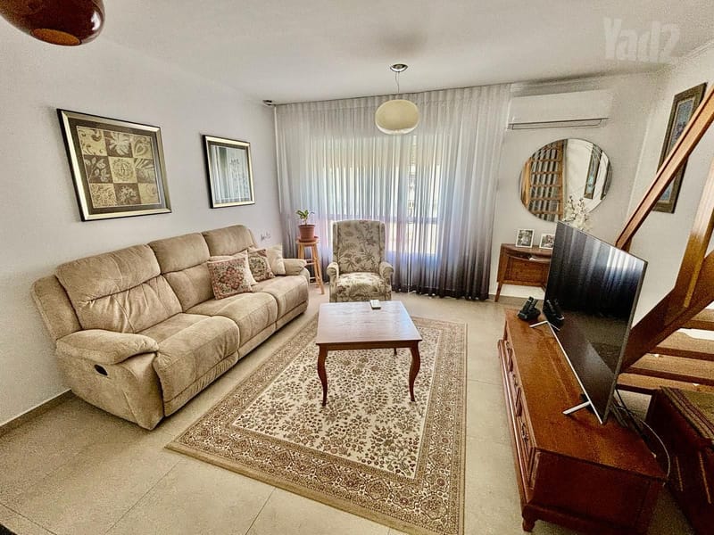 תמונה מיד2 – 4 חדרים • 6,000 ₪, ניצנים 3, גני אביב, לוד (1)