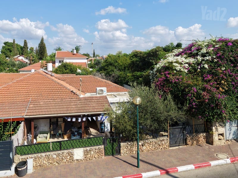 תמונה מיד2 – 4 חדרים • 7,100 ₪, שיכוני מזרחי, כפר סבא (1)
