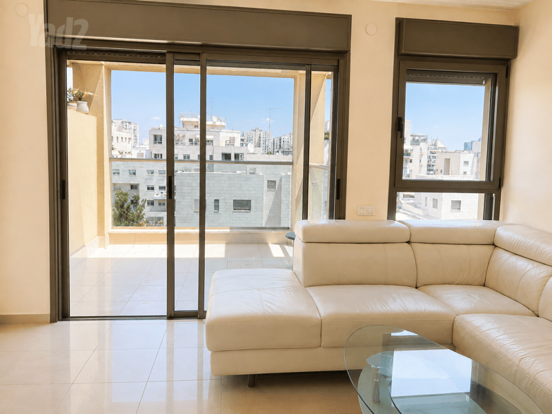 תמונה מיד2 – 4 חדרים • 4,650,000 ₪, רמת אביב החדשה, תל אביב (1)