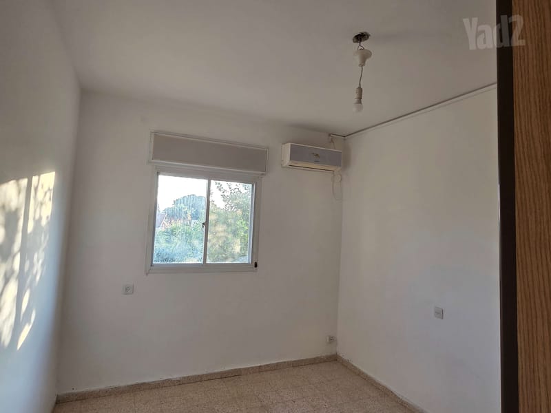תמונה מיד2 – 4 חדרים • 4,500 ₪, עולי הגרדום 4, כפר יונה (1)