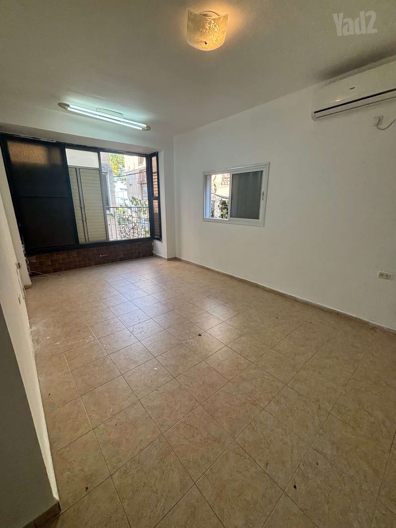תמונה מיד2 – 3 חדרים • 2,550,000 ₪, כצנלסון, בורוכוב, גבעתיים (1)