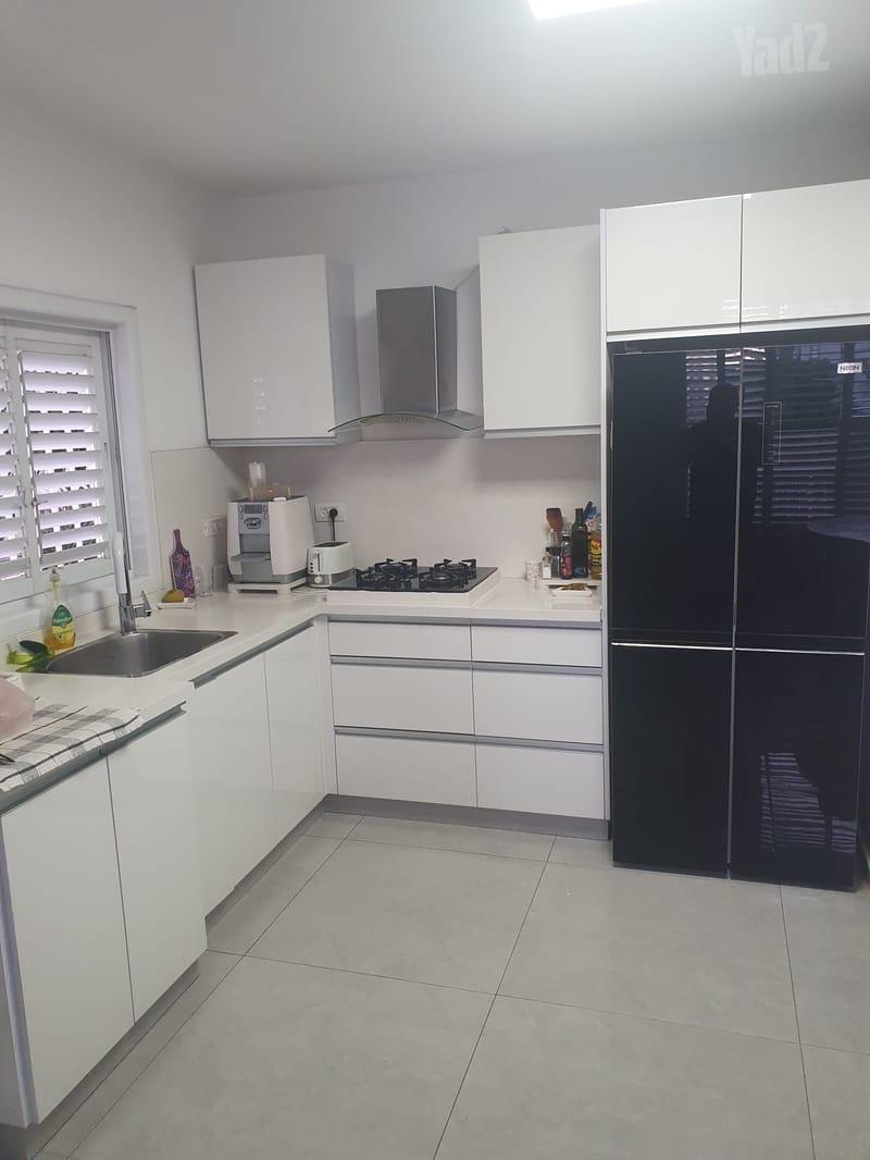 תמונה מיד2 – 4 חדרים • 5,400 ₪, ירושלים, השומר, ראשון לציון (1)