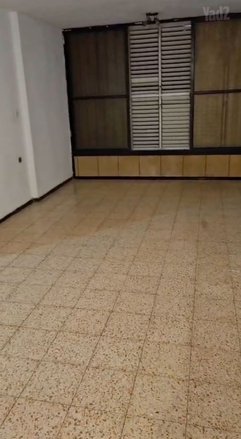 תמונה מיד2 – 3 חדרים • 4,200 ₪, קרל נטר 22, אברמוביץ, ראשון לציון (1)
