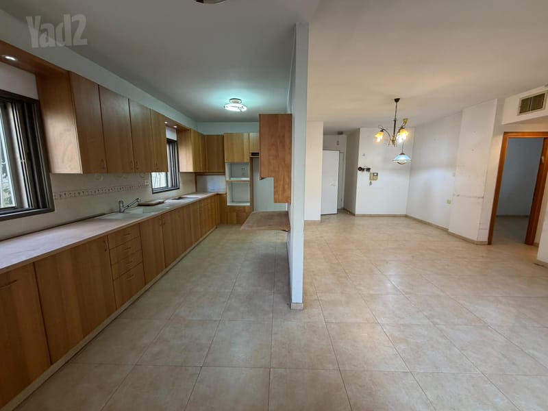 תמונה מיד2 – 4 חדרים • 2,120,000 ₪, פיינברג 4, רמב"ם, ראשון לציון (1)