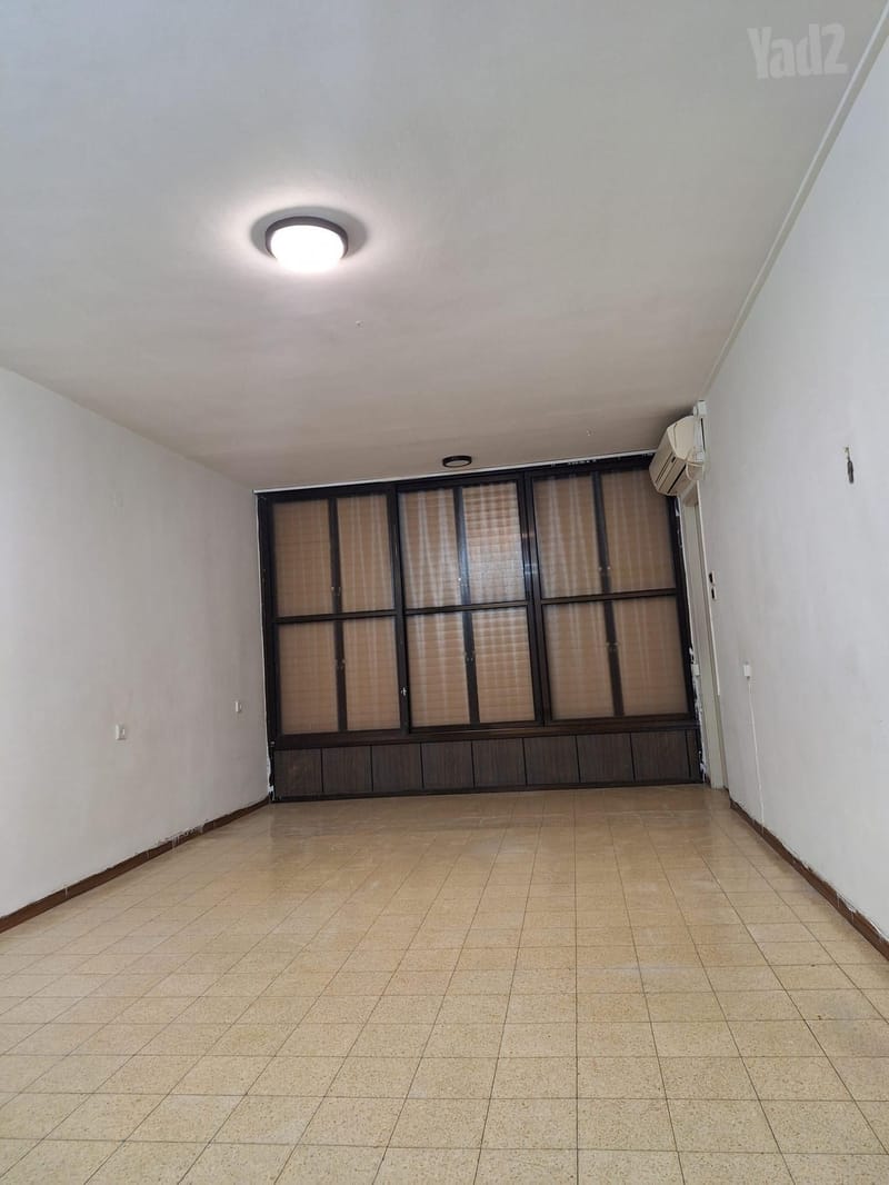 תמונה מיד2 – 3 חדרים • 4,500 ₪, סומקן 28, יפו ד' (גבעת התמרים), תל אביב