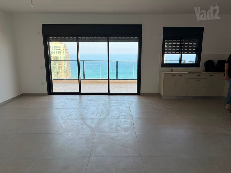 Photo from Yad2 – 5 Rooms • ₪9,500, דר' ישראל בורגנסקי, Nof HaTayelet, Netanya (1)