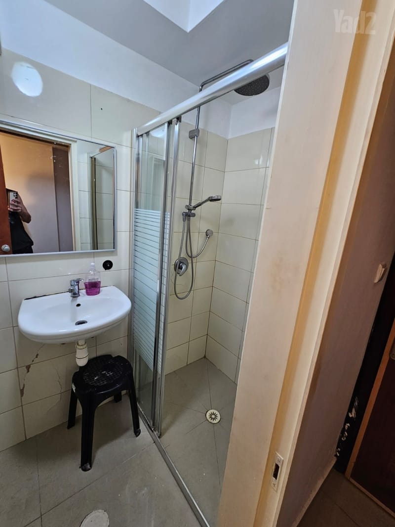 תמונה מיד2 – סטודיו • 3,400 ₪, שדרות גלוסקין 24, 'שכונה ב, רחובות (1)