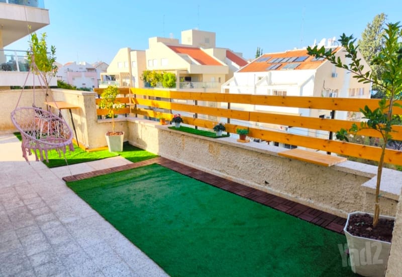 תמונה מיד2 – 4 חדרים • 7,990 ₪, הכרמל 62, מרכז, כפר סבא (1)