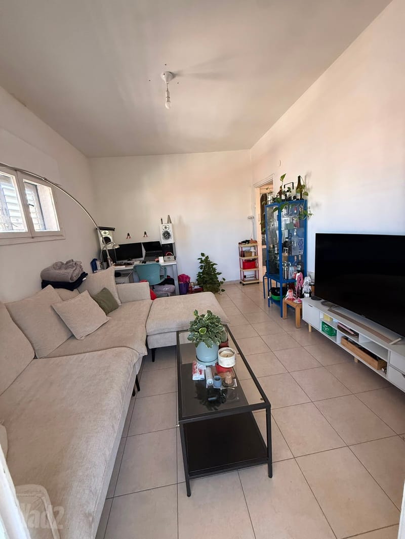 תמונה מיד2 – 2.5 חדרים • 4,500 ₪, יהושע חנקין 115, נאות שושנים, חולון (1)