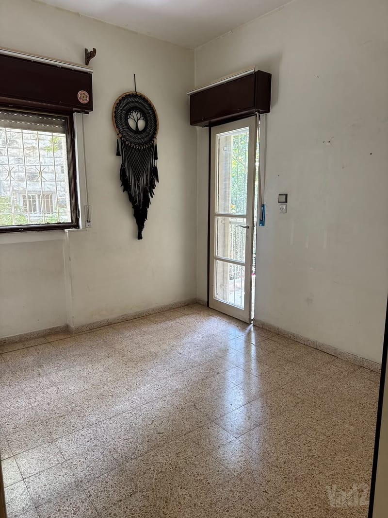 תמונה מיד2 – 4 חדרים • 7,000 ₪, אברהם לינקולן, קוממויות (טלביה), ירושלים (1)