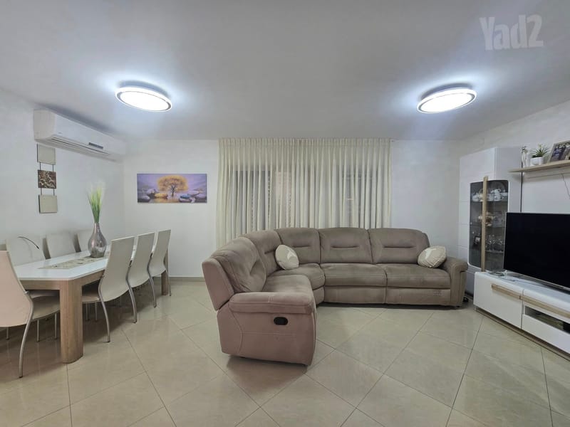 תמונה מיד2 – 3 חדרים • 4,200 ₪, סן מרטין 1, בן גוריון, לוד (1)