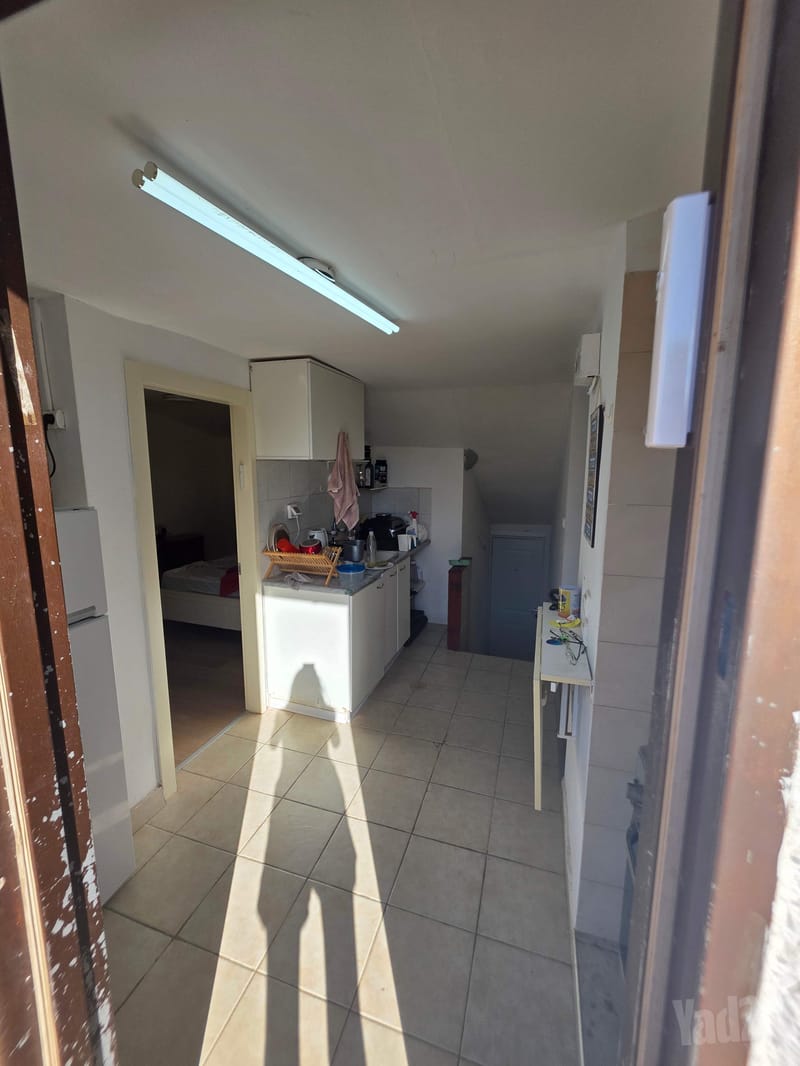 תמונה מיד2 – 2 חדרים • 4,300 ₪, ברל כצנלסון 34, שיכוני מזרחי, כפר סבא (1)