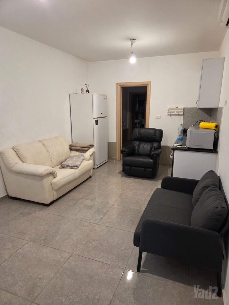 תמונה מיד2 – 2.5 חדרים • 3,900 ₪, גולדברג הנדבן, רביבים, ראשון לציון (1)