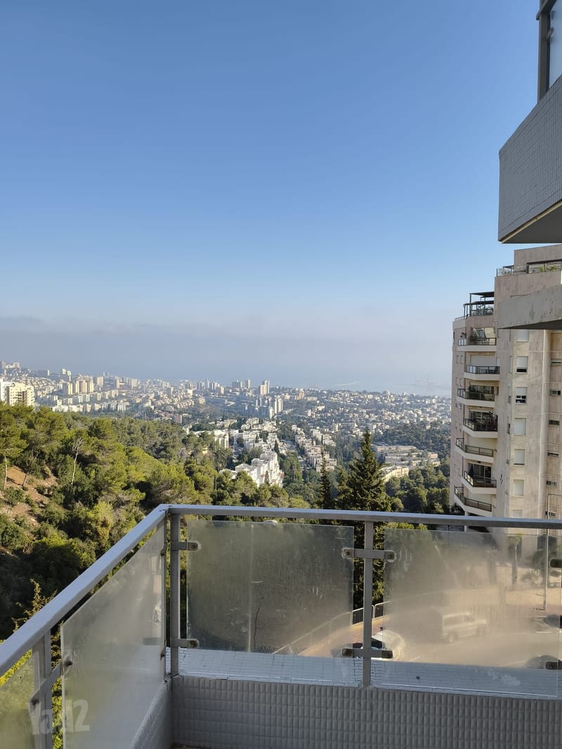 תמונה מיד2 – 5 חדרים • 6,000 ₪, מיכאל קשטן 2, סביוני הכרמל, חיפה (1)