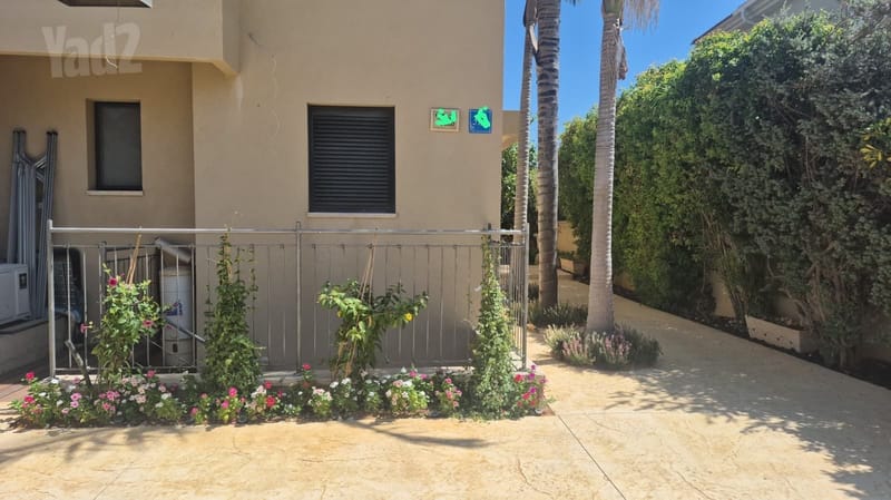 Photo from Yad2 – 2.5 Rooms • ₪4,200, הצנחנים 31, Aviv, Rosh HaAyin (1)