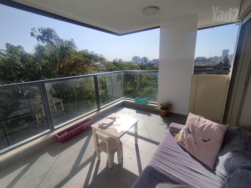 תמונה מיד2 – 4.5 חדרים • 2,590,000 ₪, השחר 12, שיכוני מזרחי, כפר סבא (1)