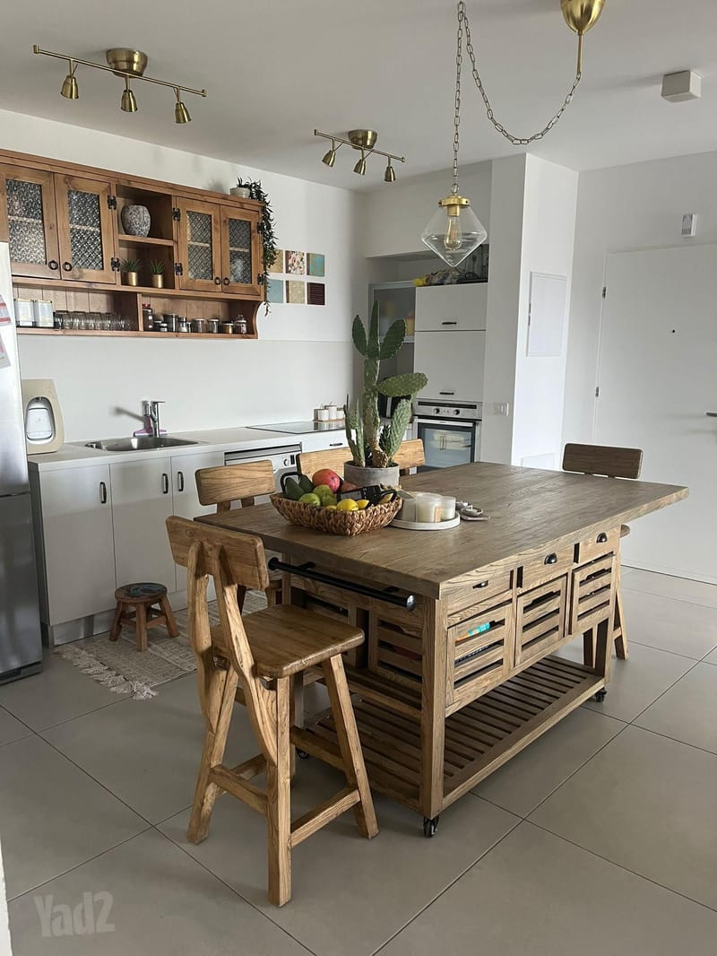 Photo from Yad2 – 4 Rooms • ₪8,000, בר יהודה 2, Kiron, Kiryat Ono (1)