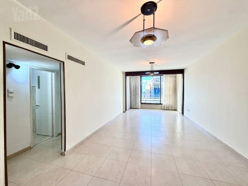 תמונה מיד2 – 3 חדרים • 1,800,000 ₪, סמילנסקי 67, מרכז העיר דרום, נתניה (1)