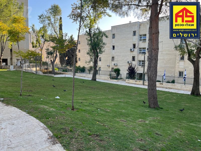תמונה מיד2 – 4 חדרים • 7,000 ₪, מבוא שמואל פינלס, פת, ירושלים (1)