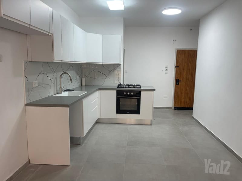 תמונה מיד2 – 3.5 חדרים • 1,790,000 ₪, שדרות בר אילן 59, שכונה דרום מערב - ותיק, בת ים (1)