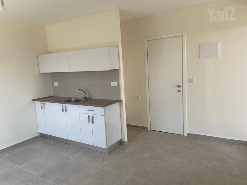 תמונה מיד2 – סטודיו • 2,200 ₪, נירים 3, גני אביב, לוד (1)