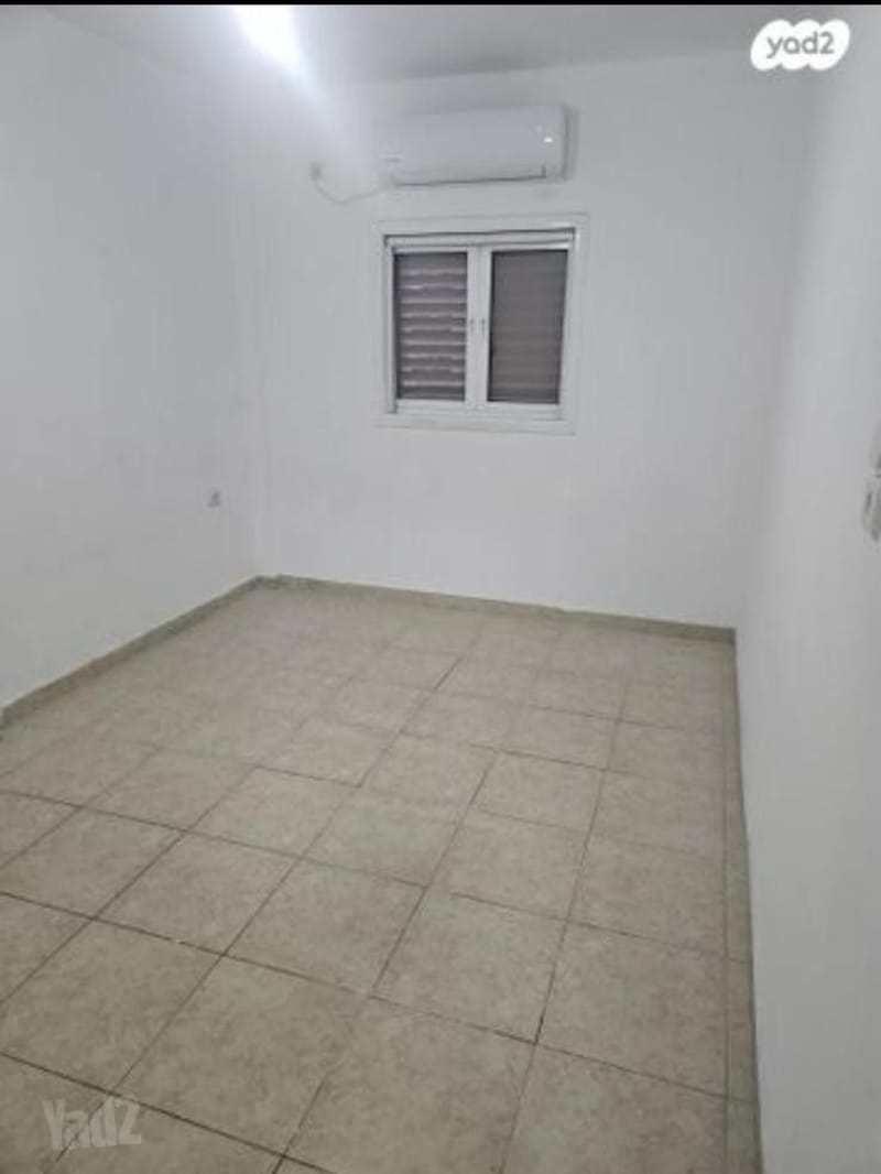 תמונה מיד2 – 3 חדרים • 4,700 ₪, ישראל בן ציון 19, שכונה דרום מערב - ותיק, בת ים (1)