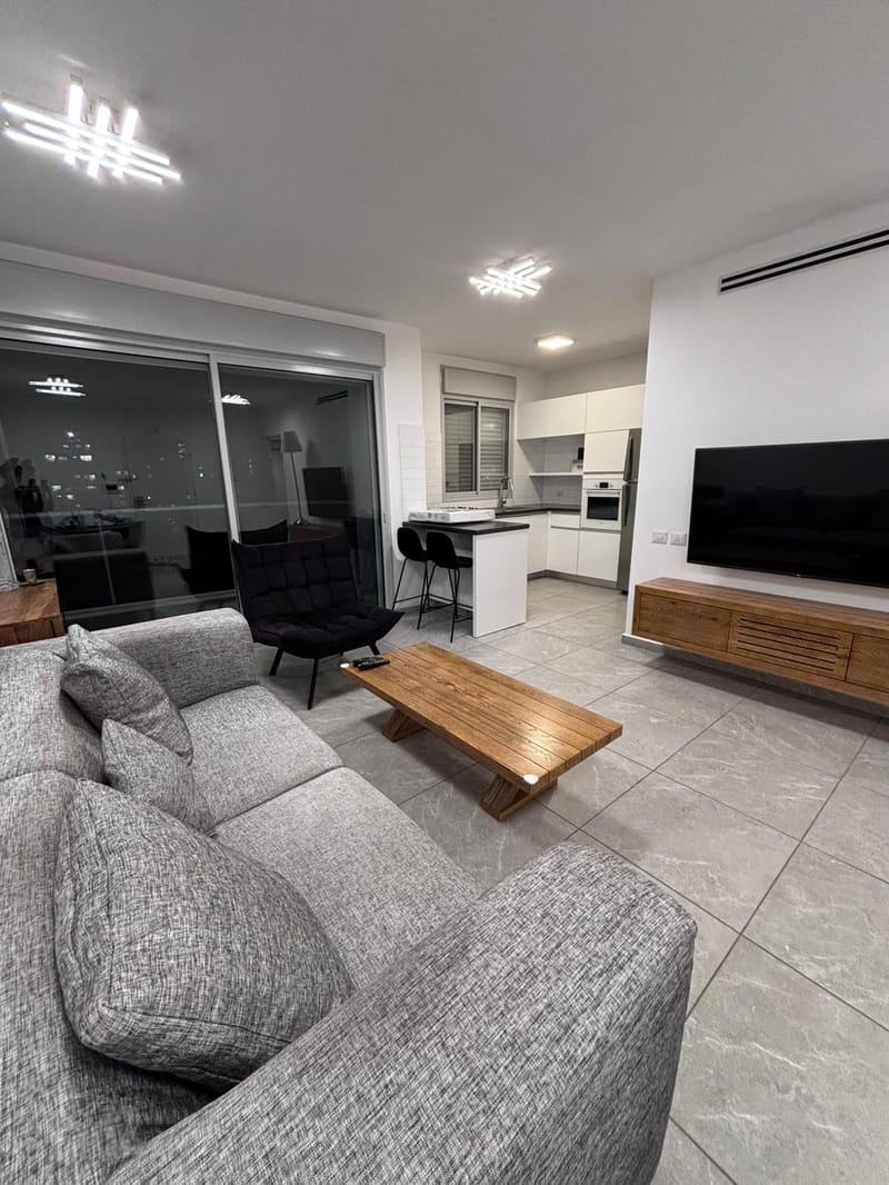 תמונה מיד2 – 3 חדרים • 8,800 ₪, עיר גנים 1, הראשונים, רמת גן (1)