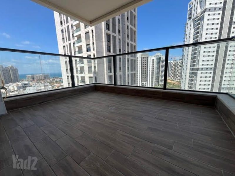 תמונה מיד2 – 3 חדרים • 7,500 ₪, הפריגטה, שכונה דרום חדש, בת ים (1)