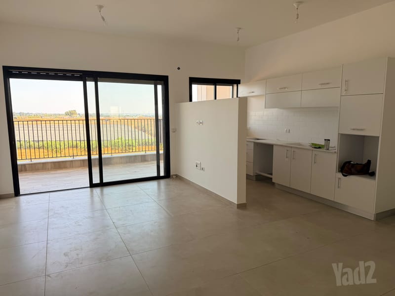 תמונה מיד2 – 4 חדרים • 9,500 ₪, נווה זמר, רעננה (1)