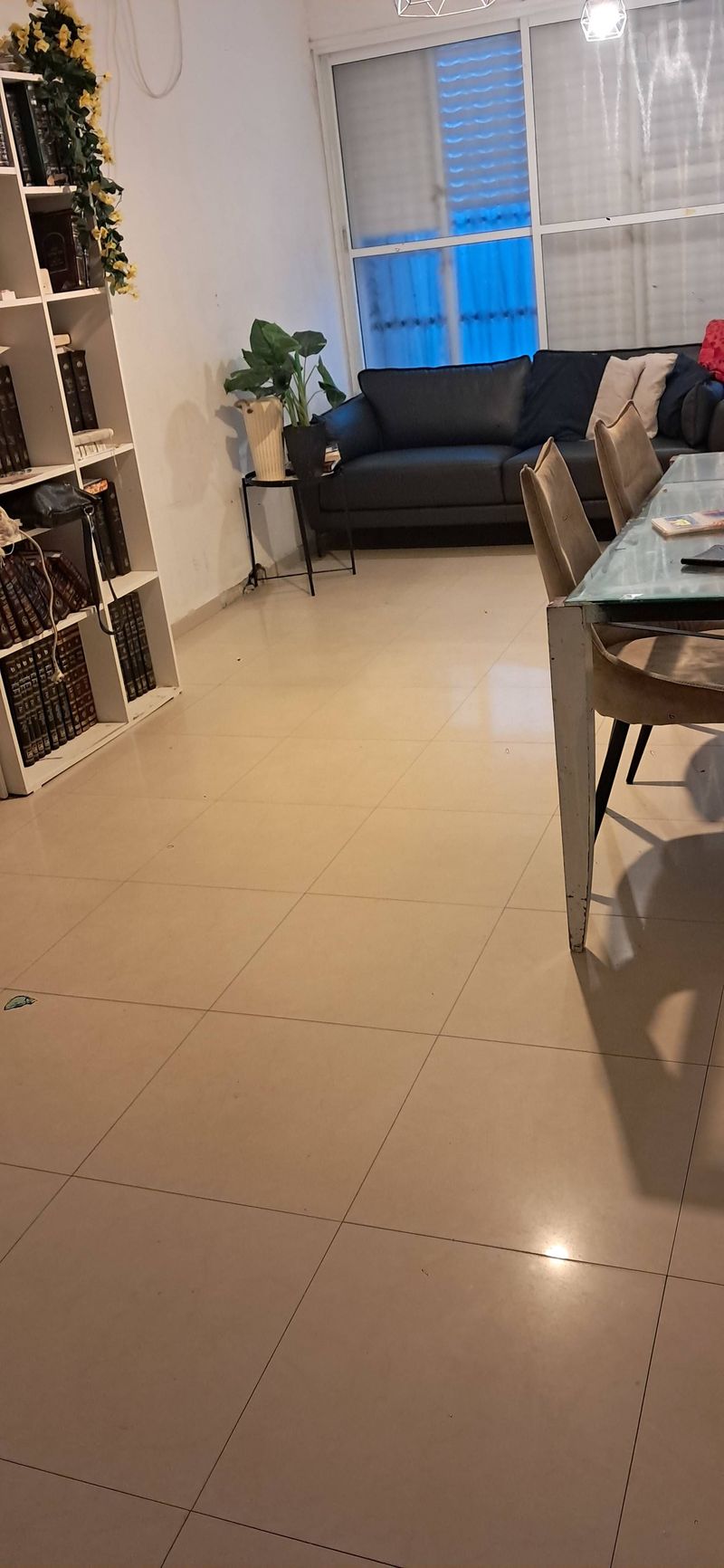 תמונה מיד2 – 3 חדרים • 3,800 ₪, ירושלים 66, הר שלום, בני ברק