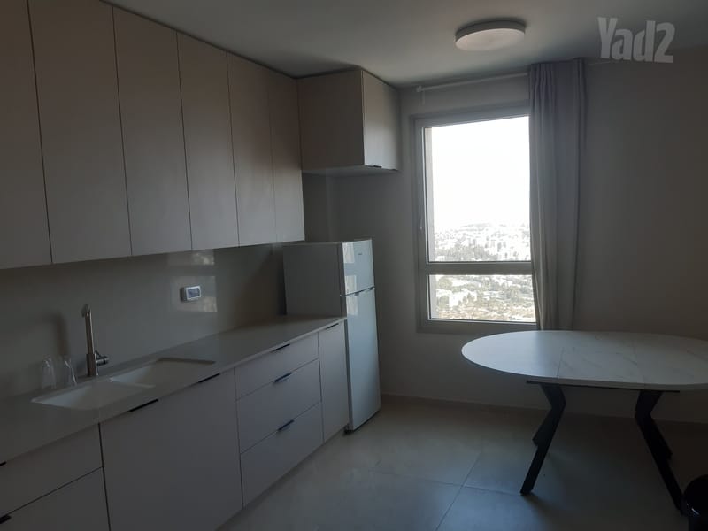 תמונה מיד2 – 2 חדרים • 6,200 ₪, משה זילברג 28, רמת שרת, ירושלים (1)