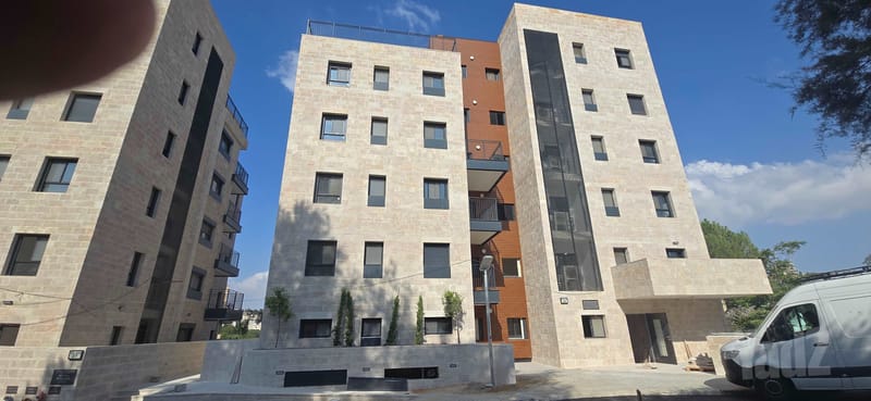 Фото с Yad2 – 4 Комнаты • 8,250 ₪, הרב חיים הלר 27, Гиват-Мордехай, Иерусалим (1)