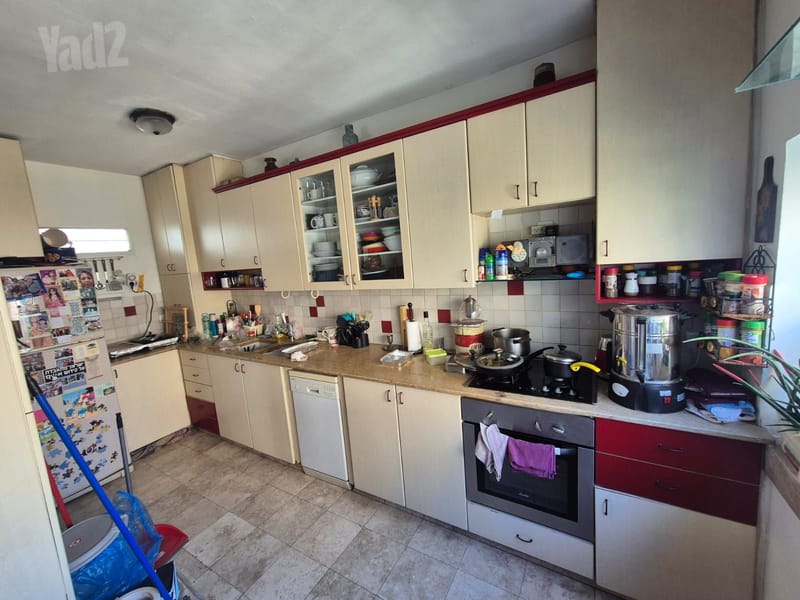 תמונה מיד2 – 5.5 חדרים • 11,200 ₪, דוד שמעוני 12, גבעת הוורדים, ירושלים (1)