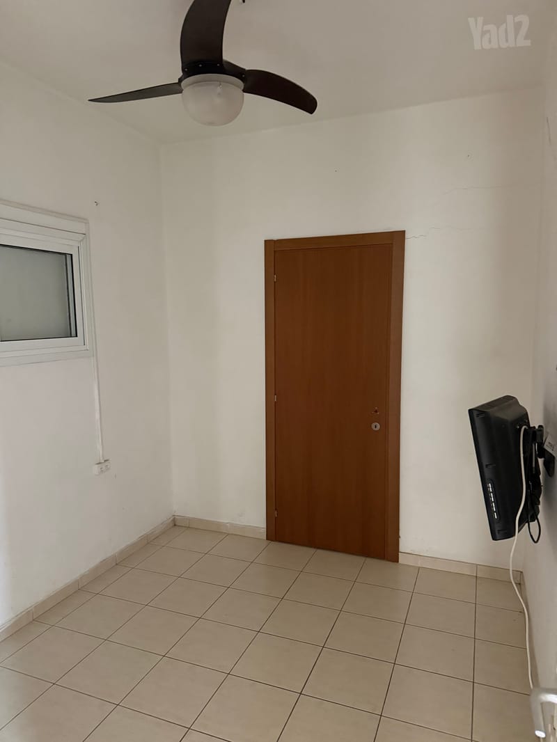 תמונה מיד2 – 2 חדרים • 4,500 ₪, קפלן 40, קריית אונו הוותיקה, קרית אונו (1)