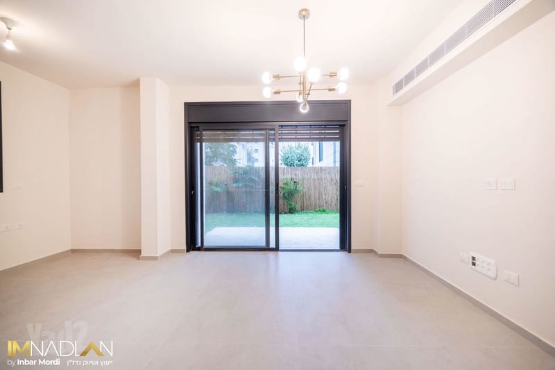 תמונה מיד2 – 4 חדרים • 8,900 ₪, יעקב פנחסי 8, עין גנים, פתח תקווה (1)
