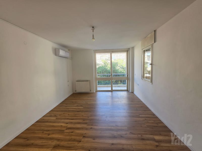 תמונה מיד2 – 4 חדרים • 7,500 ₪, בית הערבה, תלפיות, ירושלים (1)