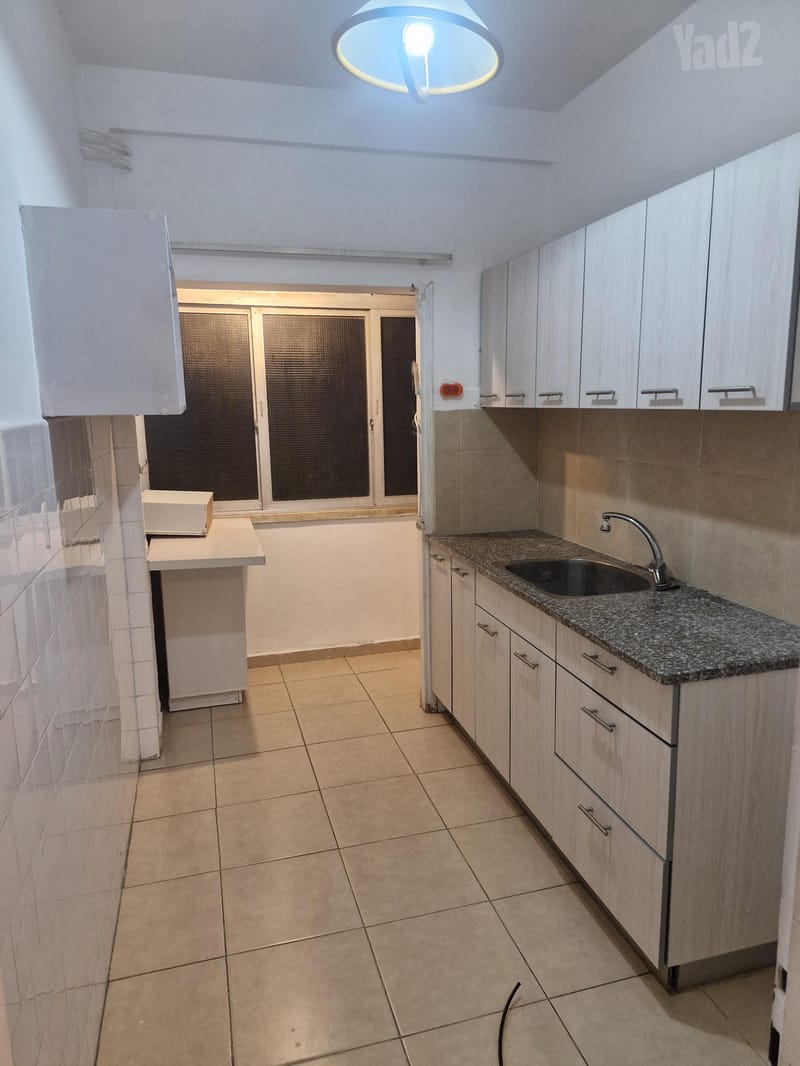 תמונה מיד2 – 3 חדרים • 4,200 ₪, יהושע חנקין 117, נאות שושנים, חולון (1)