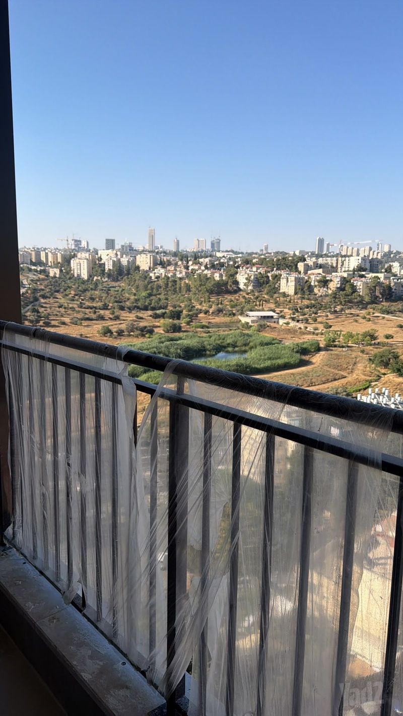 Фото с Yad2 – 2 Комнаты • 6,800 ₪, חוזה סן מרטין 3, Гонeним (Катамоним), Иерусалим (1)