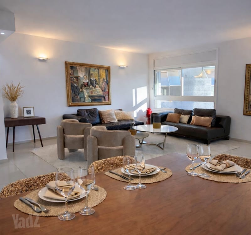 תמונה מיד2 – 5 חדרים • 17,500 ₪, הרצל רוזנבלום 6, גלילות, תל אביב (1)