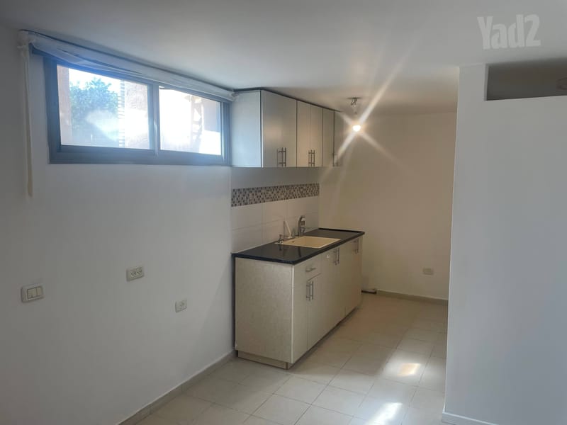 Фото с Yad2 – 2 Комнаты • 3,900 ₪, הר מירון 30, ха-Парк, Кфар-Сава (1)