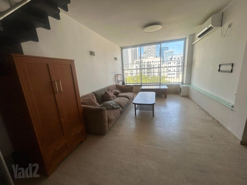 תמונה מיד2 – 5.5 חדרים • 11,000 ₪, בורוכוב, בורוכוב, גבעתיים (1)