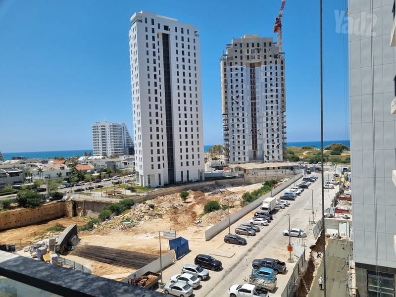 תמונה מיד2 – 3 חדרים • 780,000 ₪, נורית הירש 5, בת ים (1)