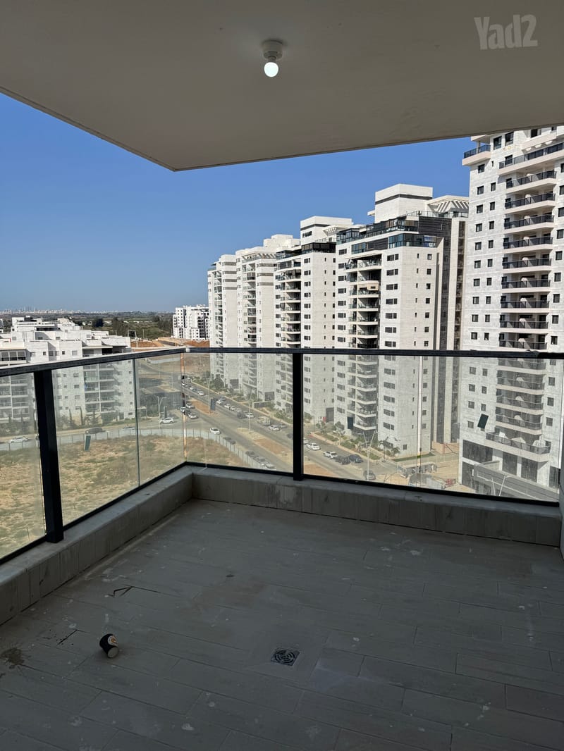 Photo from Yad2 – 4 Rooms • ₪5,000, Ir HaYayin, Ashkelon (1)
