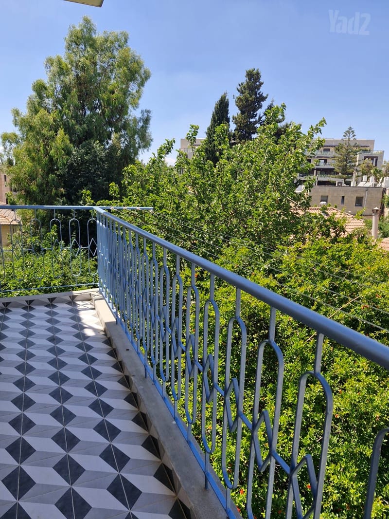 תמונה מיד2 – 2.5 חדרים • 6,500 ₪, שמשון 22, בקעה, ירושלים (1)