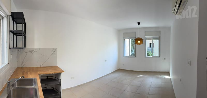 Photo from Yad2 – 2 Rooms • ₪5,600, סוכת שלום 1, Mahane Yehuda (City Center), Jerusalem (1)