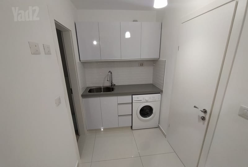 תמונה מיד2 – סטודיו • 2,400 ₪, יורם ורון 7, אפרידר, אשקלון (1)
